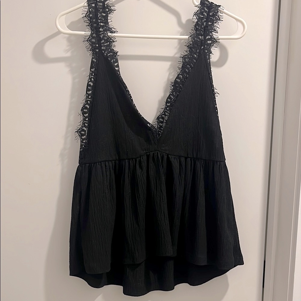 3/30$    Urban Outfitters Black Lace Flowy Tank Top